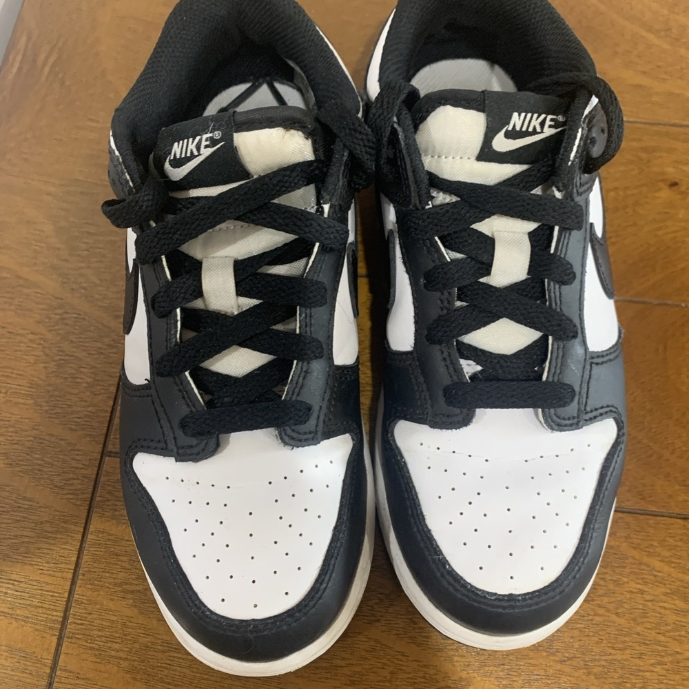 Nike Boys Dunk Low Sneakers Leather Panda Edition Size 3 Youth Boys Black White - Picture 3 of 10